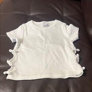 Zara girls Ribbed White Tee with Openings and Bows on either side Size 8-9